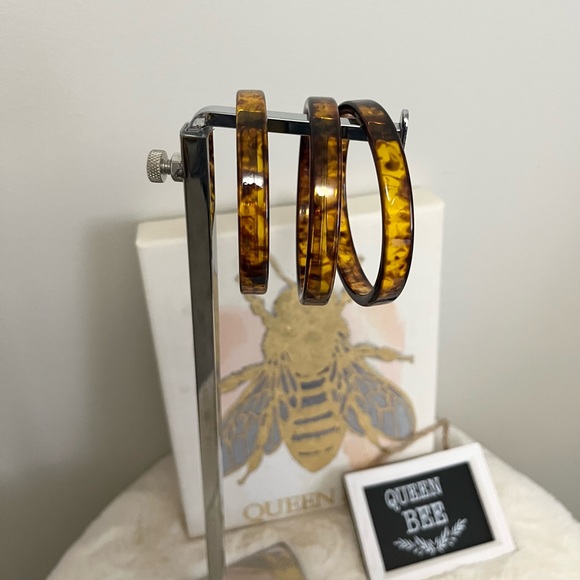 Tortoise Shell Bangle Bracelet Set - Picture 3 of 4